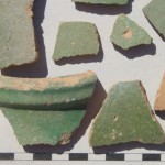 Groen geglazuurd aardewerk gevonden in sector 17 rondom de Nemrud. Vondstnummer 17.16