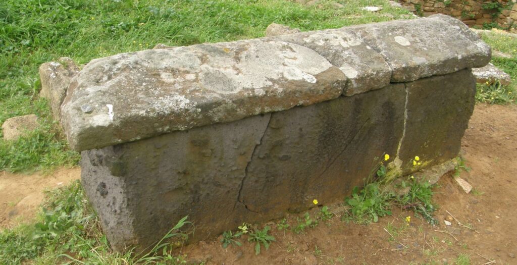 sarcofaag necropolis Populonia